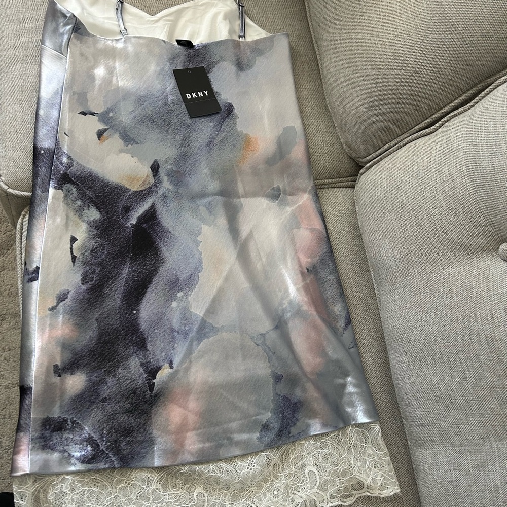 Abstract Pattern Satin Dress - Picture 4 of 11